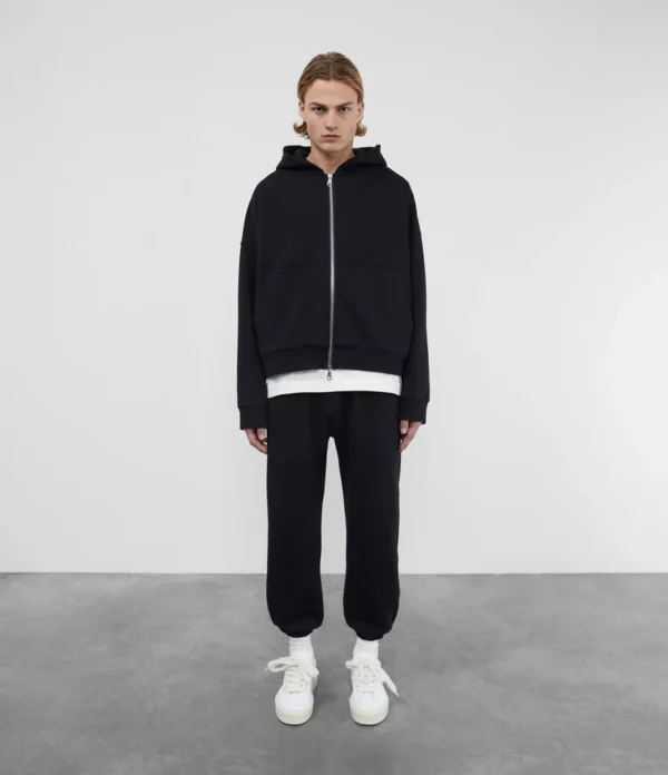 WARM UP CROPPED ZIPPED BLACK HOODIE